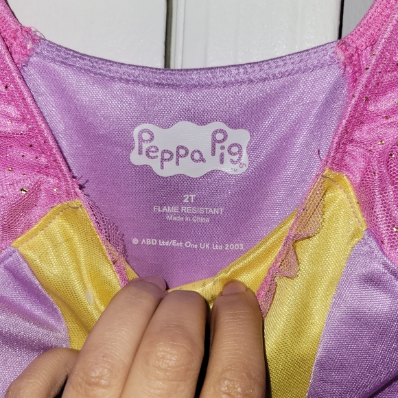 Peppa Pig Princess Dress Up 2T - Picture 3 of 6